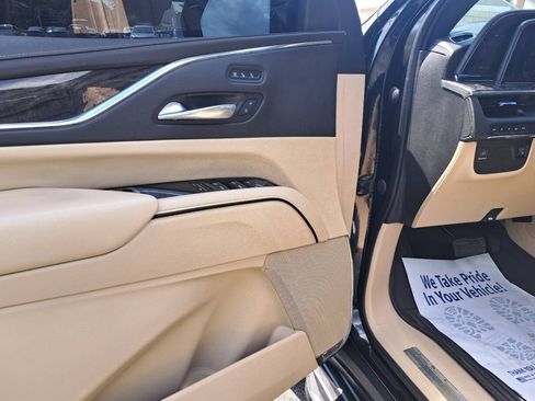 Used 2021 Cadillac Escalade Sport AWD/4WD image 5