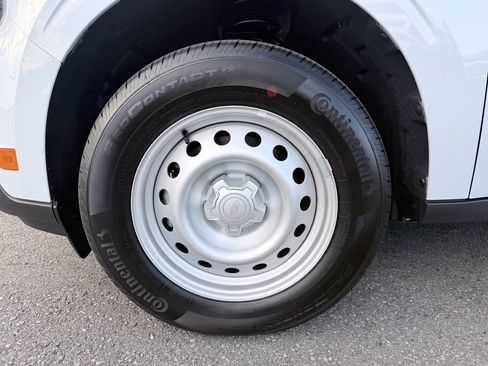 Used 2025 Ford Maverick XL image 30