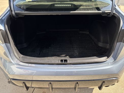 Used 2025 Toyota Corolla SE image 31