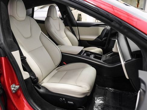 Used 2023 Tesla Model S Plaid image 37