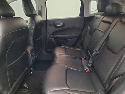 Used 2018 Jeep Compass Latitude w/ Popular Equipment Group image 18