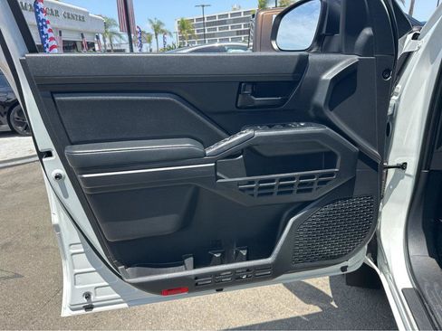Used 2024 Toyota Tacoma SR RWD image 15