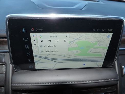 Used 2023 Chevrolet Tahoe Z71 w/ Luxury Package image 29