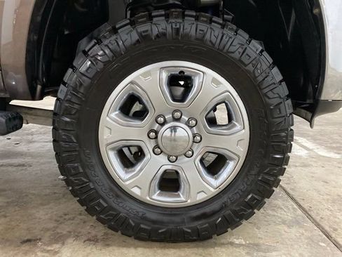 Used 2018 RAM 2500 Laramie w/ Off Road Package AWD/4WD image 31