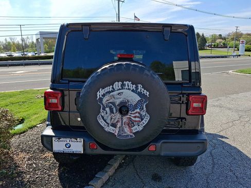 Used 2019 Jeep Wrangler Unlimited Sahara w/ Quick Order Package 24M Moab AWD/4WD image 5