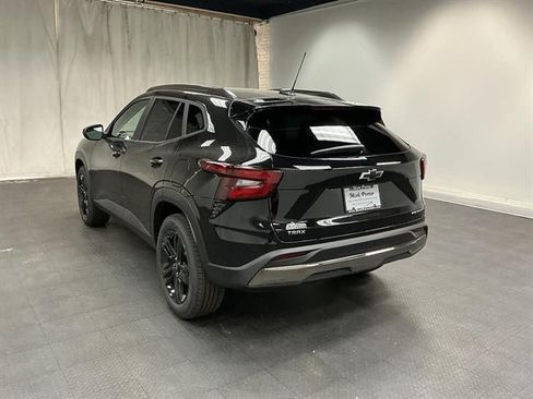 New 2026 Chevrolet Trax ACTIV w/ Driver Confidence Package FWD image 3