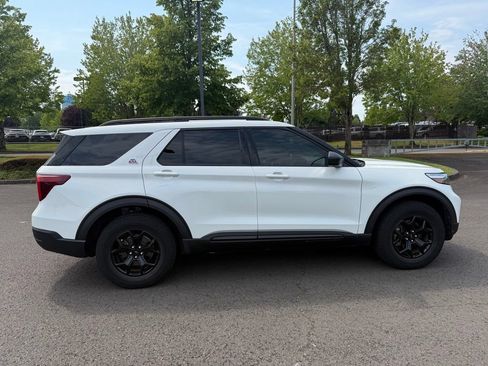 Used 2022 Ford Explorer Timberline AWD/4WD image 8