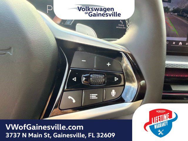 Used 2026 BMW 330i xDrive Sedan w/ Convenience Package AWD/4WD image 25