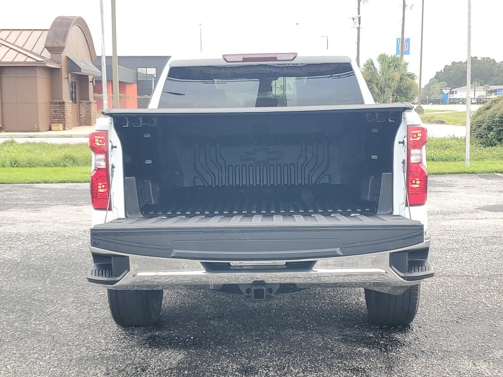 Used 2023 Chevrolet Silverado 1500 LT AWD/4WD image 29