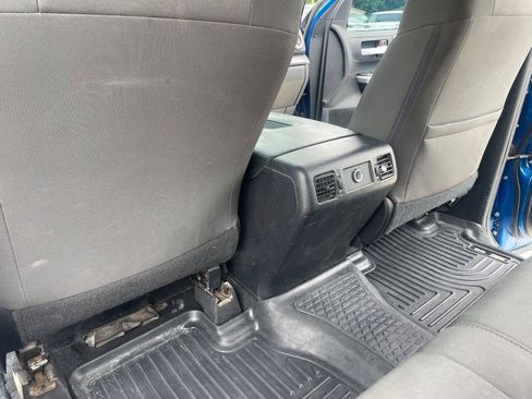 Used 2017 Toyota Tundra SR5 w/ SR5 Upgrade Package AWD/4WD image 25