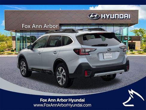 Used 2021 Subaru Outback Limited XT image 3