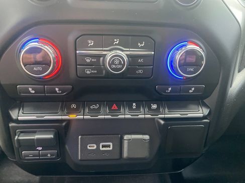 Used 2019 Chevrolet Silverado 1500 RST w/ All-Star Edition AWD/4WD image 26