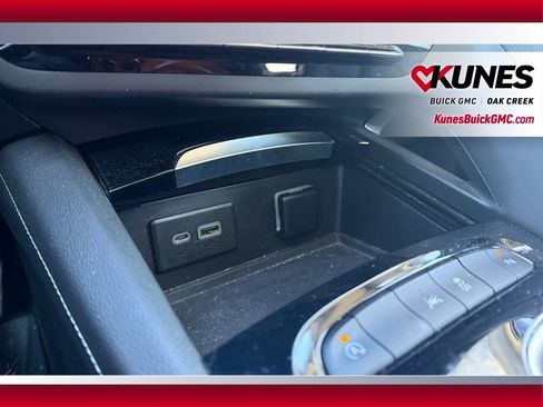 Used 2021 Buick Envision Essence image 21