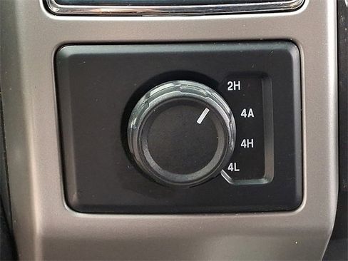 Used 2019 Ford F150 Lariat image 23