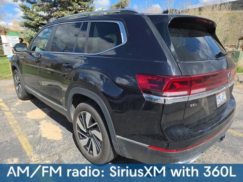 Used 2025 Volkswagen Atlas SEL AWD/4WD image 4