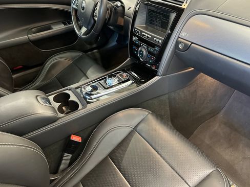 Used 2014 Jaguar XKR R image 28