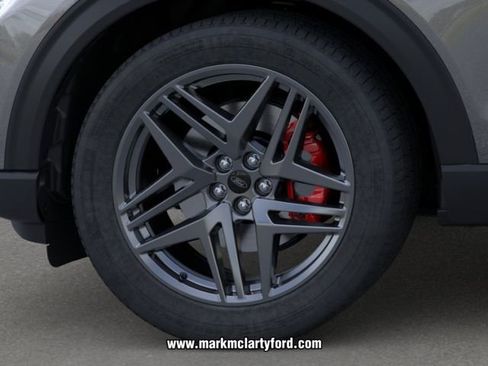 New 2026 Ford Explorer ST RWD image 19