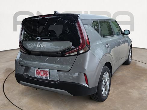 Certified 2025 Kia Soul LX image 8