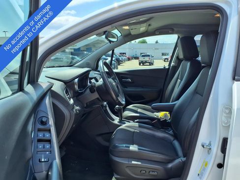 Used 2022 Chevrolet Trax LT w/ Sport Edition AWD/4WD image 19
