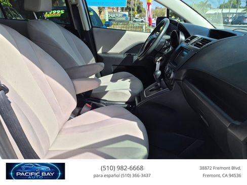 Used 2015 MAZDA MAZDA5 Sport FWD image 19