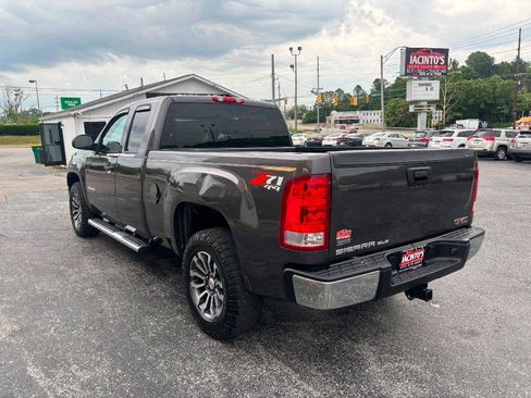 Used 2011 GMC Sierra 1500 SLE w/ Power Tech Package AWD/4WD image 5