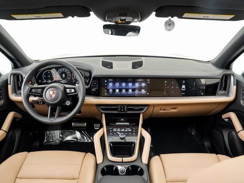 New 2026 Porsche Cayenne image 23