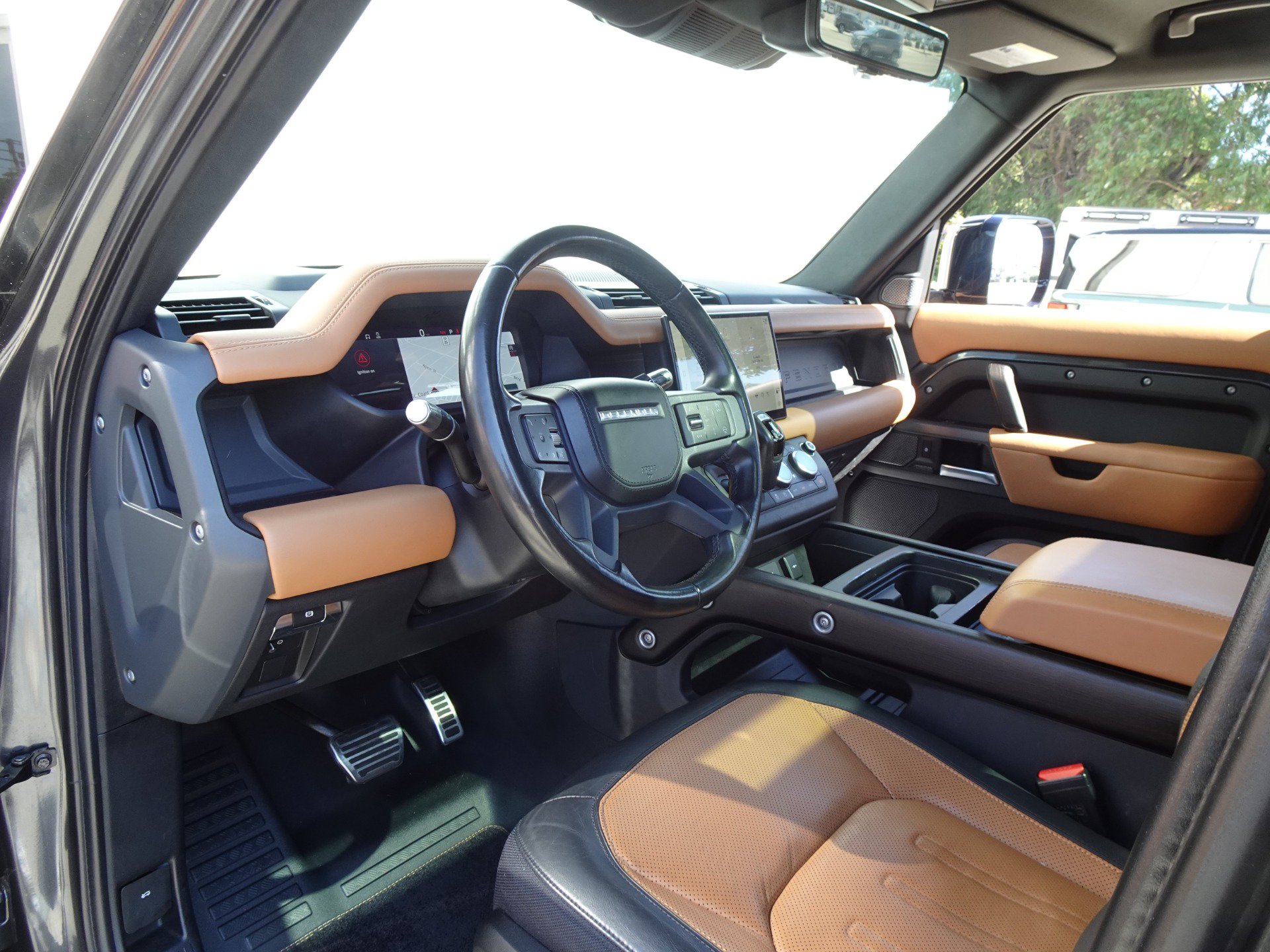 Used 2022 Land Rover Defender 110 X AWD/4WD image 11