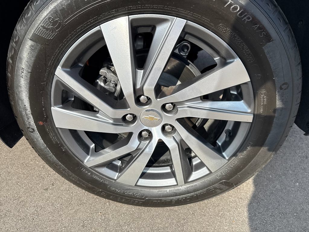Used 2024 Chevrolet Equinox Premier FWD image 27
