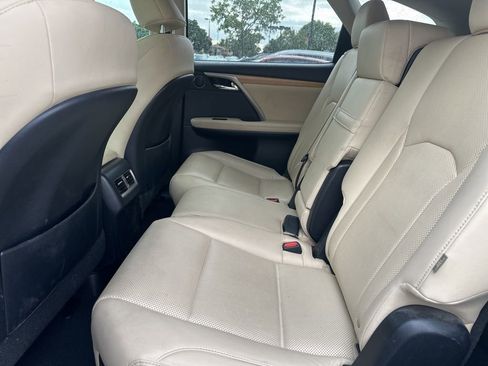 Used 2022 Lexus RX 350L FWD w/ Premium Package image 8