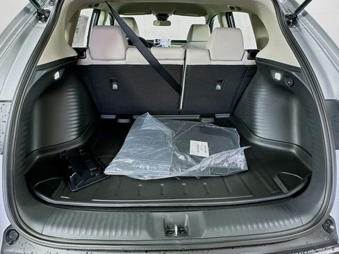 Certified 2025 Honda HR-V LX image 18