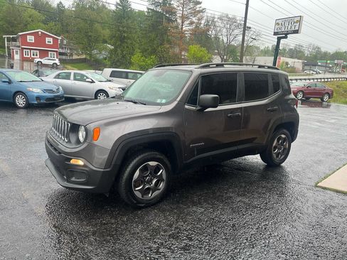 Used 2017 Jeep Renegade Sport w/ Power & Air Group AWD/4WD image 10