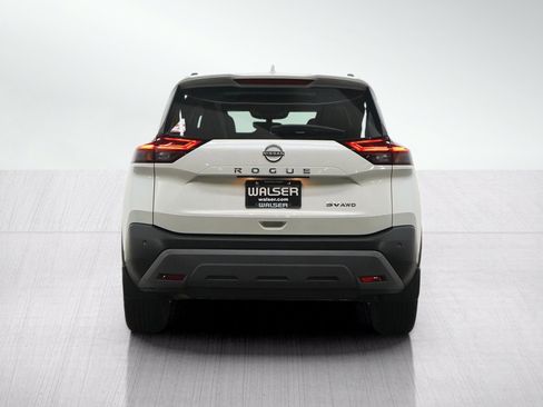 Used 2023 Nissan Rogue SV w/ SV Premium B Package AWD/4WD image 4