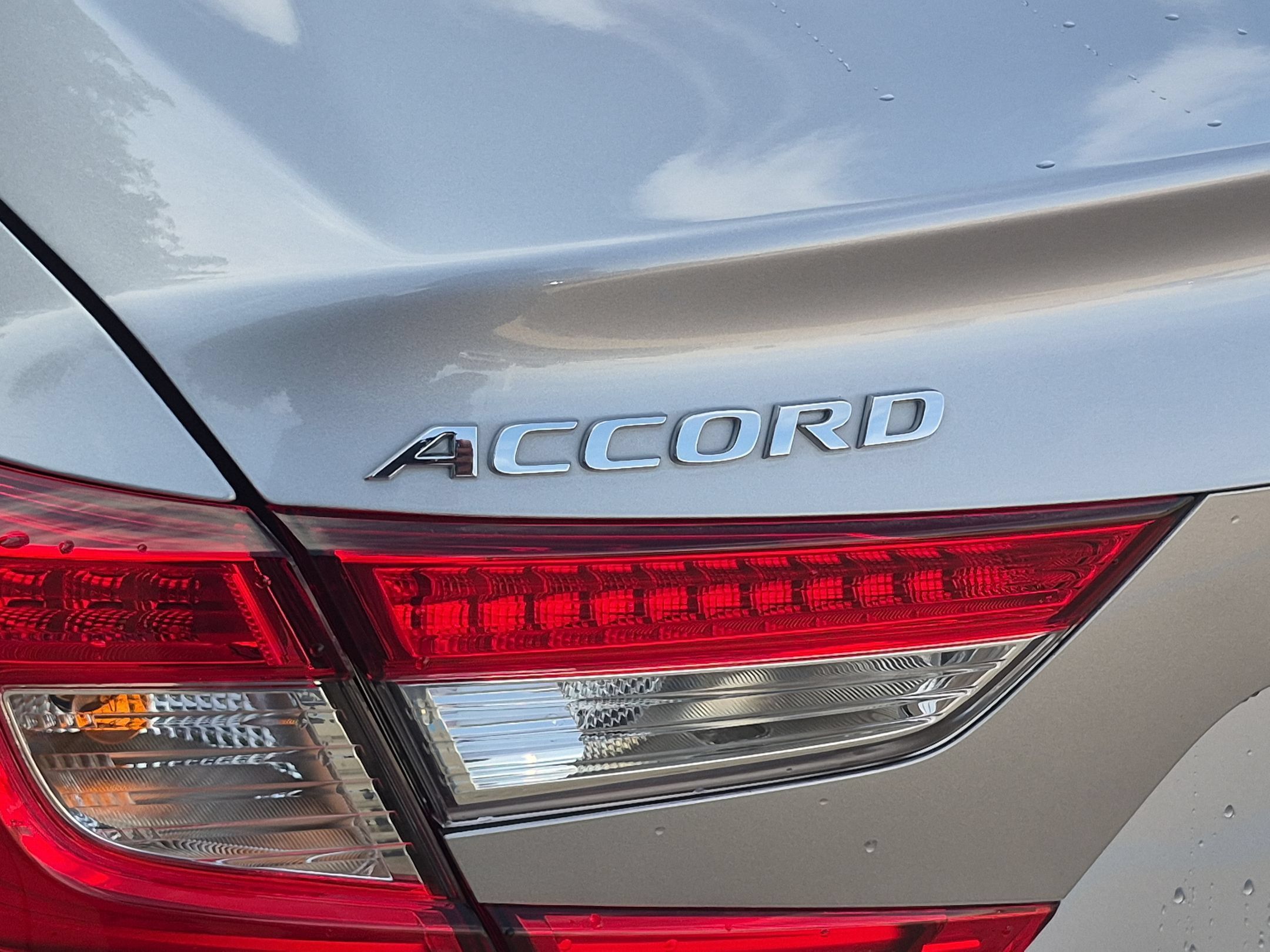 Used 2022 Honda Accord EX-L image 29