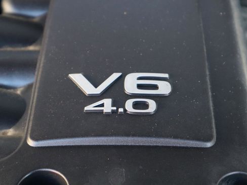 Used 2017 Nissan Frontier SV w/ SV Value Truck Package image 38