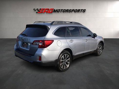 Used 2015 Subaru Outback 2.5i Limited AWD/4WD image 4