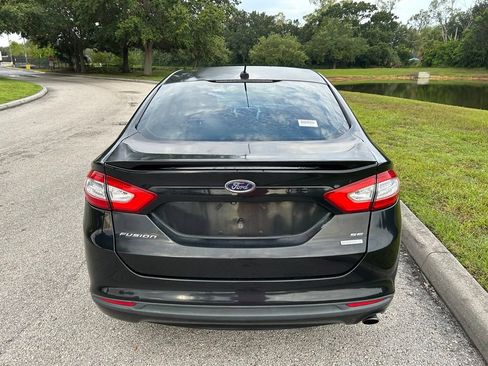 Used 2015 Ford Fusion SE w/ Equipment Group 201A FWD image 5