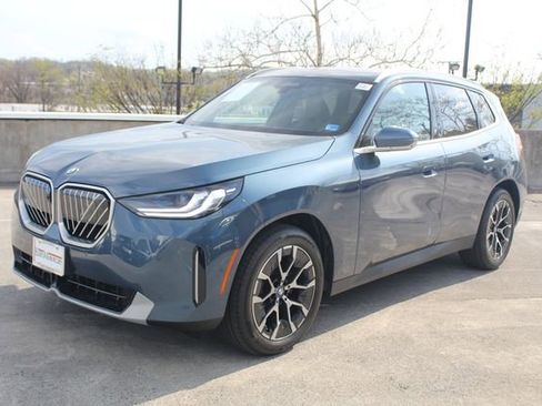 Used 2026 BMW X3 xDrive30 w/ Premium Package image 3