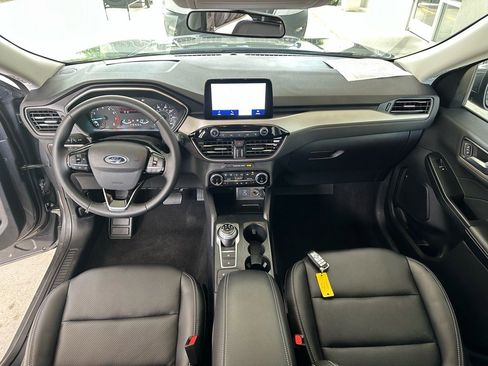 Certified 2022 Ford Escape SEL image 30