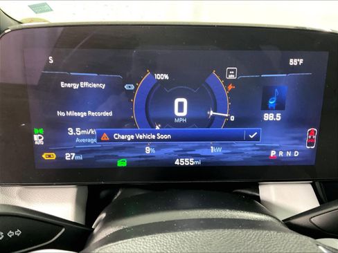 Used 2025 Chevrolet Equinox EV LT image 24