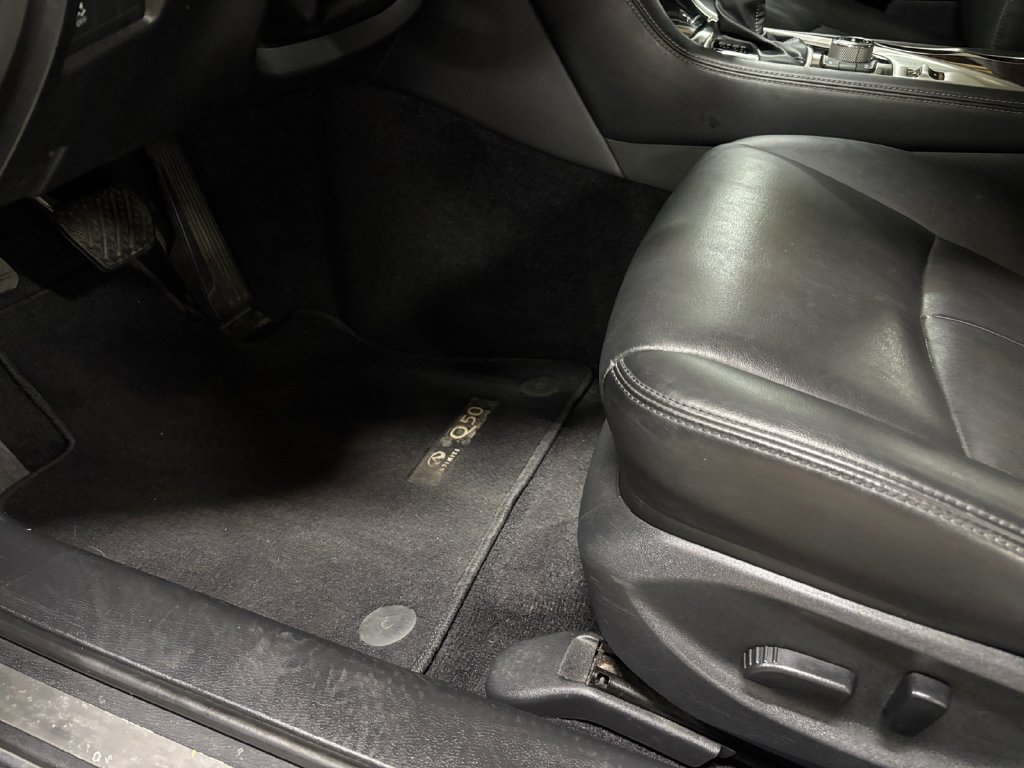 Used 2018 INFINITI Q50 Luxe RWD image 38