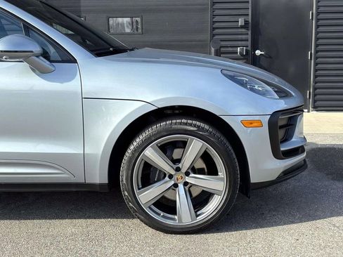 Certified 2024 Porsche Macan image 14