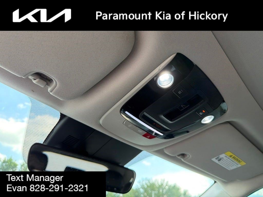 Used 2023 Kia Sorento S w/ Panoramic Sunroof Package FWD image 28