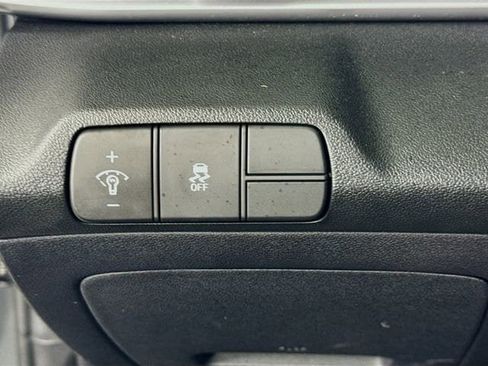 Used 2024 Hyundai Elantra SEL image 10