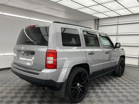 Used 2016 Jeep Patriot Sport image 22