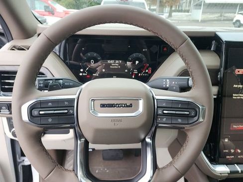 New 2026 GMC Yukon Denali image 19