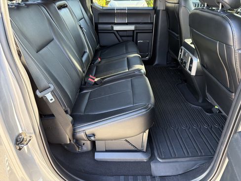 Used 2020 Ford F250 Lariat w/ Chrome Package image 20