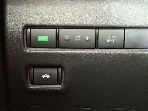 Used 2023 Nissan Sentra SV w/ SV Premium Package image 23