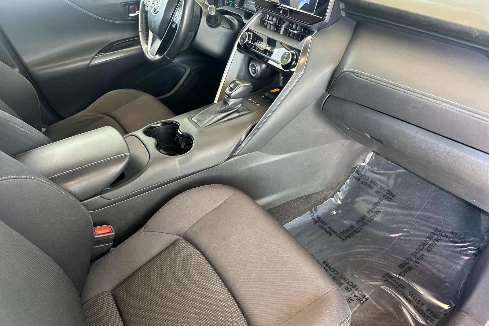Certified 2024 Toyota Venza LE AWD/4WD image 20