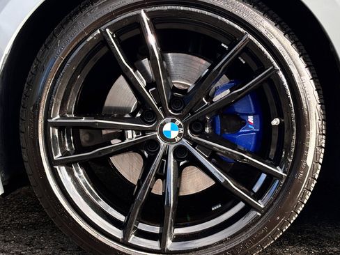 Used 2023 BMW 330i Sedan w/ M Sport Package image 11