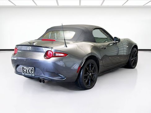 Used 2019 MAZDA MX-5 Miata Club image 4